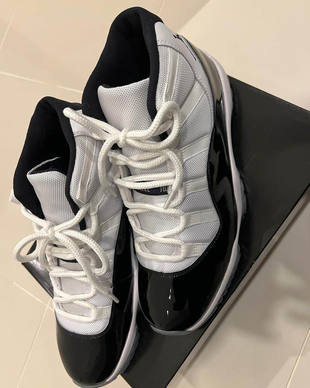 瀧川鯉斗のインスタグラム：「GET。 #AIR JORDAN 11  #NIKE」