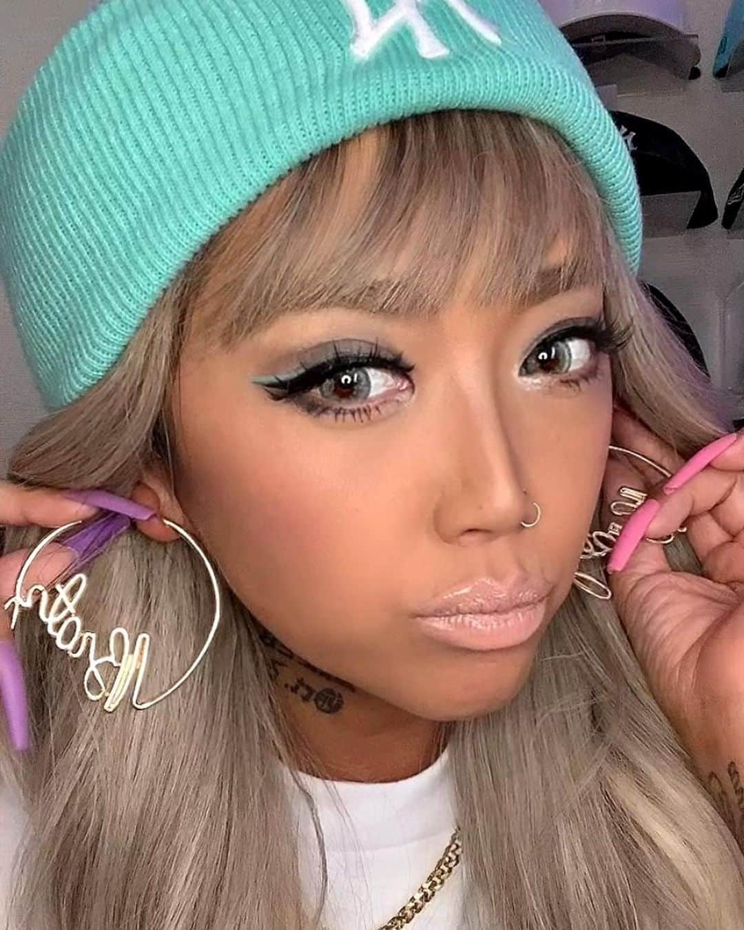 EMMAのインスタグラム：「💎BABY GIRL💎さんから頂いたピアスかわちーでした🙇🏼‍♀️🙇🏼‍♀️💕 paisleyの着画は別日upします お忙しい中リクエストにも対応して頂いてありがとうございました💜 @babyg.irl0913」