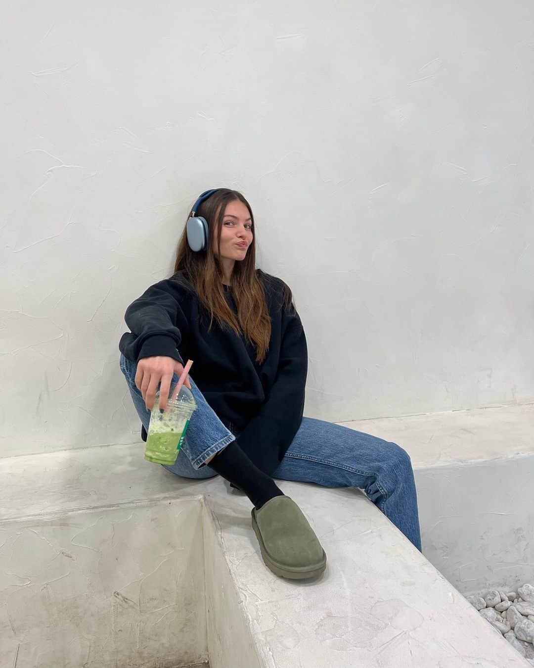 ティラーヌ・ブロンドーのインスタグラム：「Lately 😋」