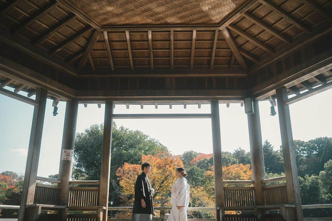 Decollte Wedding Photographyさんのインスタグラム写真 - (Decollte Wedding PhotographyInstagram)「先日はご指名頂き誠にありがとうございました！！📸✨  最後までスワイプしてね〜🙆🏻‍♂️  是非皆様からのご指名、お待ちしております❤︎  photo/ @gilbert.deco.ph   makeup & hairdo/ Matsuura Ayane  @decollte_recruit  @d_weddingphoto_jp  @decollte_weddingphoto  京都でロケーション、前撮り、和装、洋装、結婚写真のご予約はこちらから Studio TVB KYOTO https://www.studiotvb-kyoto.jp 075-708-6875 .」11月12日 21時25分 - d_weddingphoto_jp