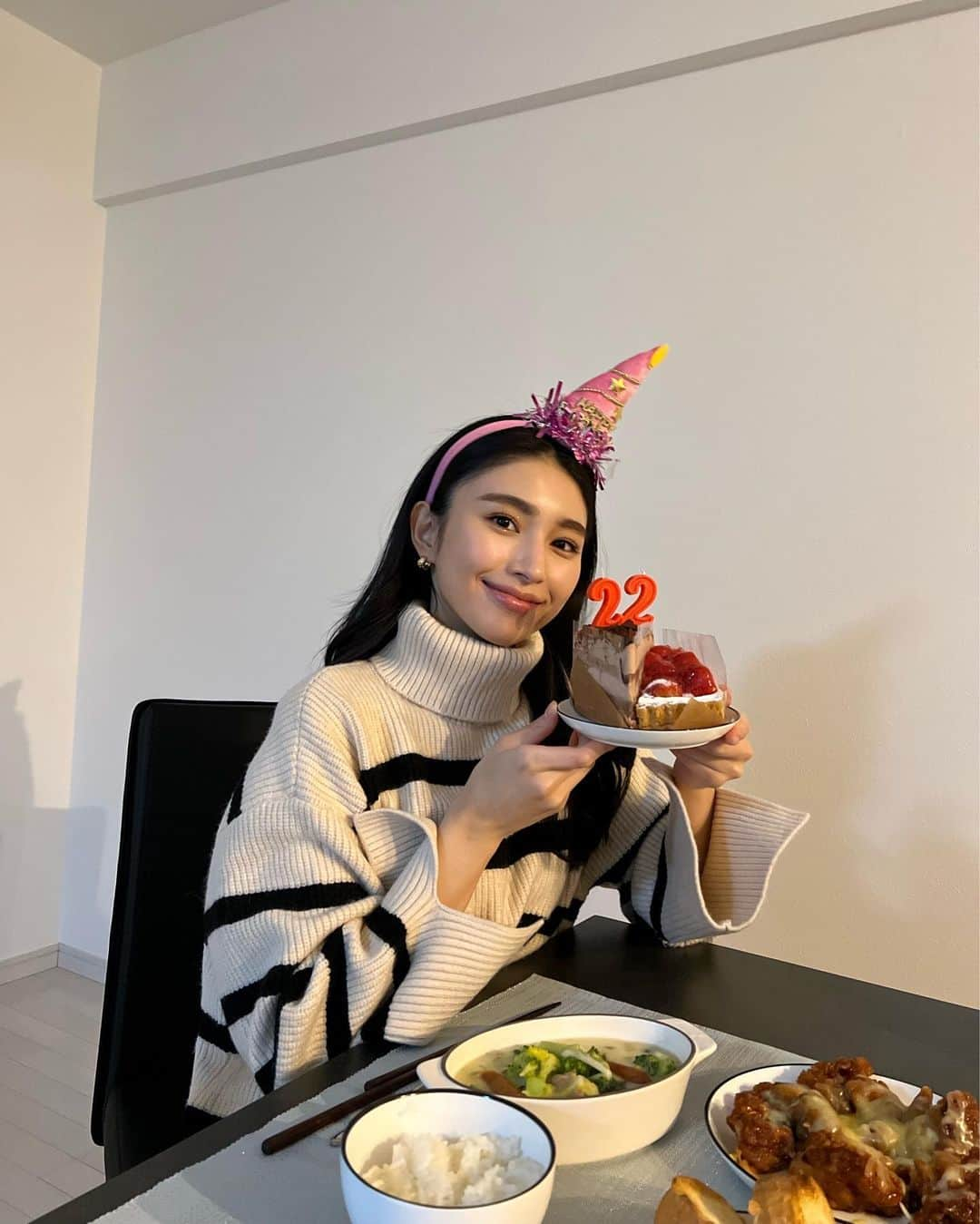 西村円花のインスタグラム：「22歳になりました‼︎🎂  毎日たのしくて幸せです😌💓 これからも私らしくがんばります🫶🫶」