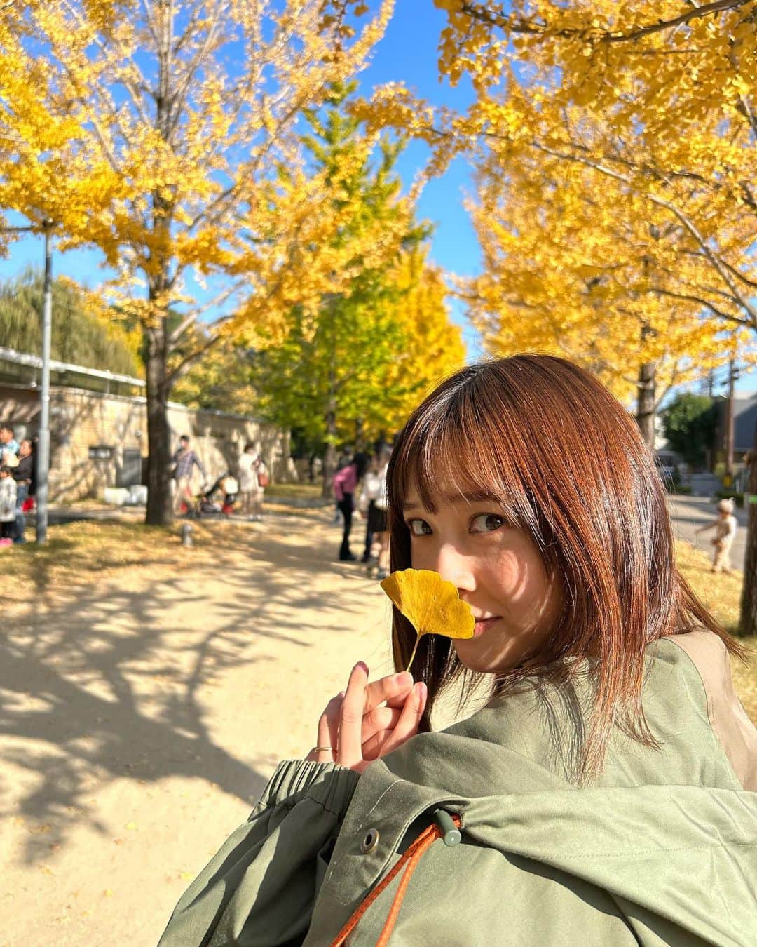 牧野莉佳のインスタグラム：「最近のまとめ☺︎ 犬と遊んで、皆既月食も見て、 甥っ子たちと遊んで、 実家で家族時間を満喫してます🫶」