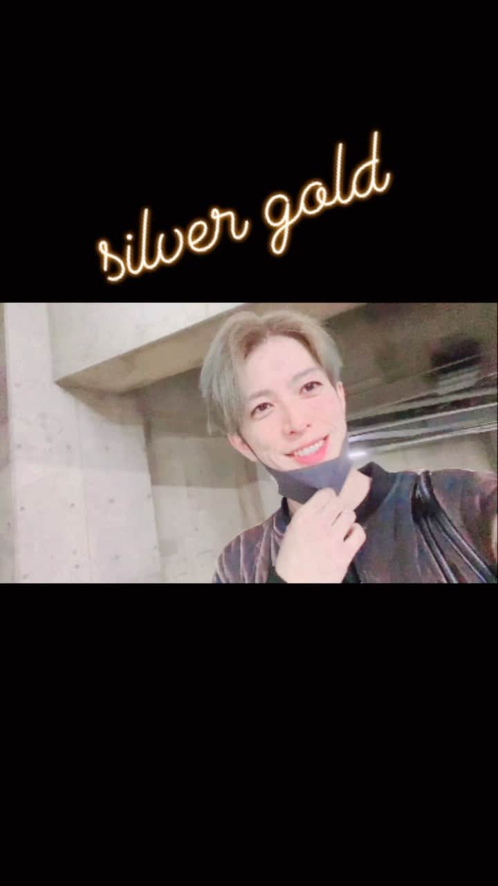 のインスタグラム：「#actor #japan  #silver #gold #ご機嫌 #君沢ユウキ #yukikimisawa」