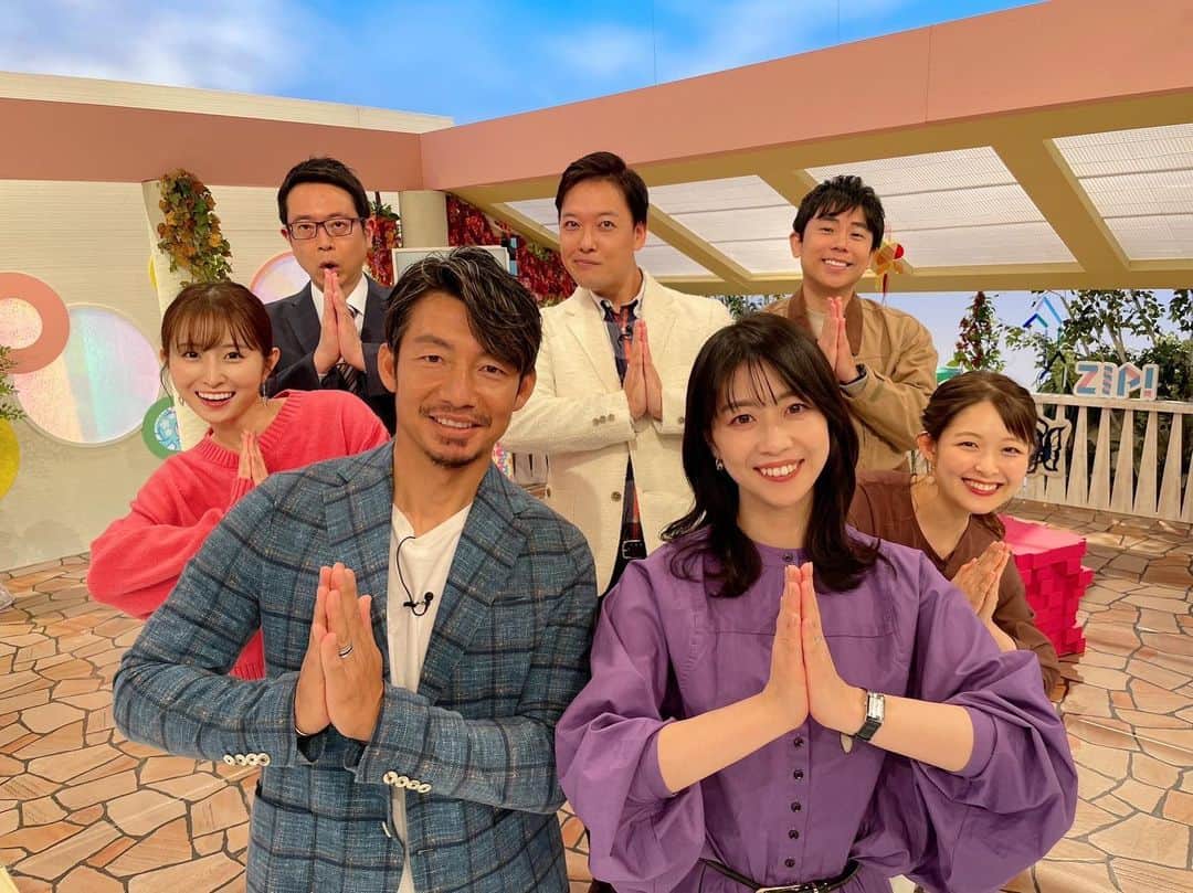 虎谷温子のインスタグラム：「雨模様ではありますが… 本日#大阪城極上カレーストリート 最終日です！ カレーのイメージで！と言われて断らずにやってくださる鳥谷さん…😳 ありがとうございます🥹」