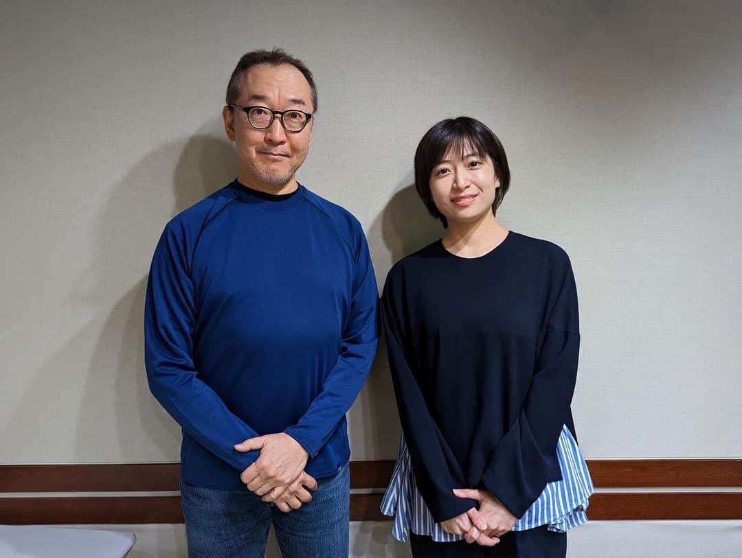 南沢奈央さんのインスタグラム写真 - (南沢奈央Instagram)「毎週日曜18:30からTOKYO FMにて放送！『nippn ¡hon-yomokka!』  本日のゲストは、サイエンスライターの#竹内薫 さんです！  6年間、「サイエンスZERO」でご一緒してサイエンストークはしてきたのですが、こんなにゆっくり本のトークをしたのは初めて。 楽しかったです！  「不思議な話」をテーマにお互いに本を紹介します📚  ぜひお聴きください♪ @tokyofm_official」11月13日 17時51分 - naominamisawa_official