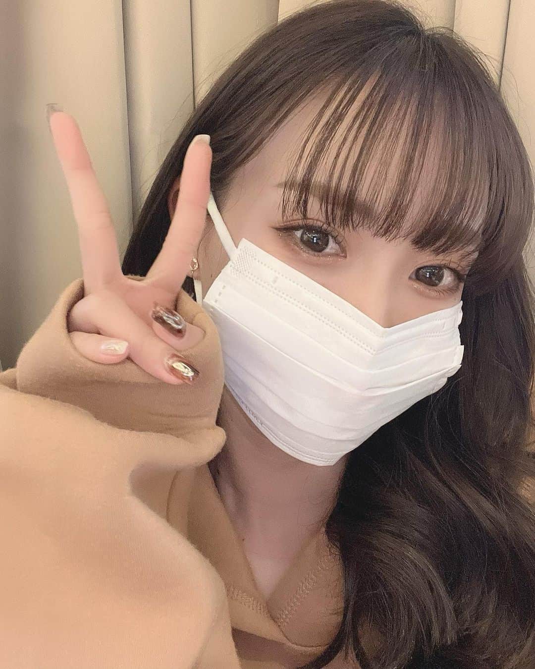 岡島彩花のインスタグラム：「ピース✌🏻💖  今日は撮影してきたよ〜！ データー見るの楽しみ😋♩  #レースクイーン #ボレジョ」