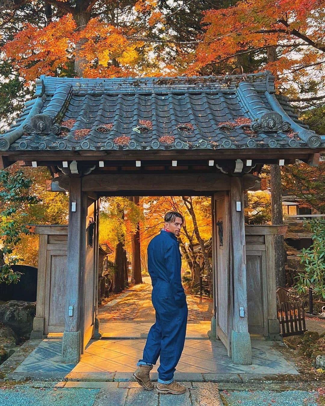 ベンジャミンさんのインスタグラム写真 - (ベンジャミンInstagram)「Getaway in Hakone for the weekend」11月14日 11時31分 - benjamin_dayo