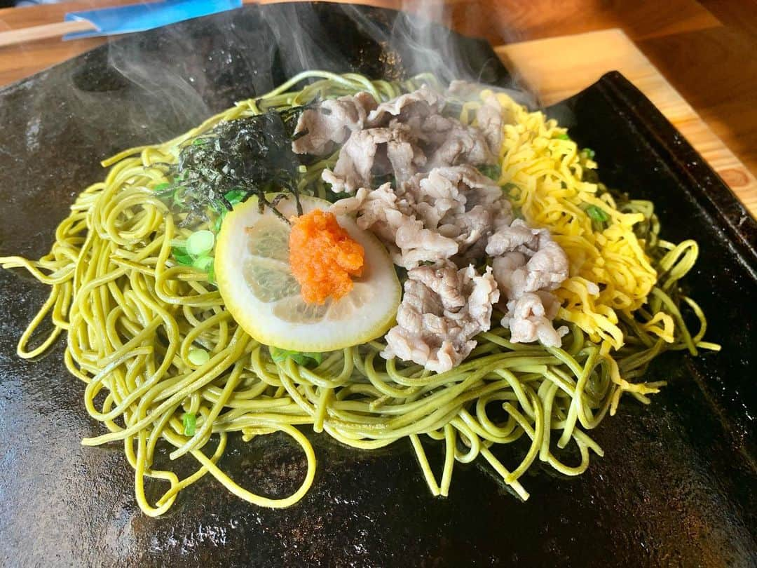 武内裕之のインスタグラム：「Kawara soba  Japanese soba noodles are fired on roof tiles… #japanesefood #lunch #fukuoka #japantrip #福岡 #福岡グルメ #朝倉市」