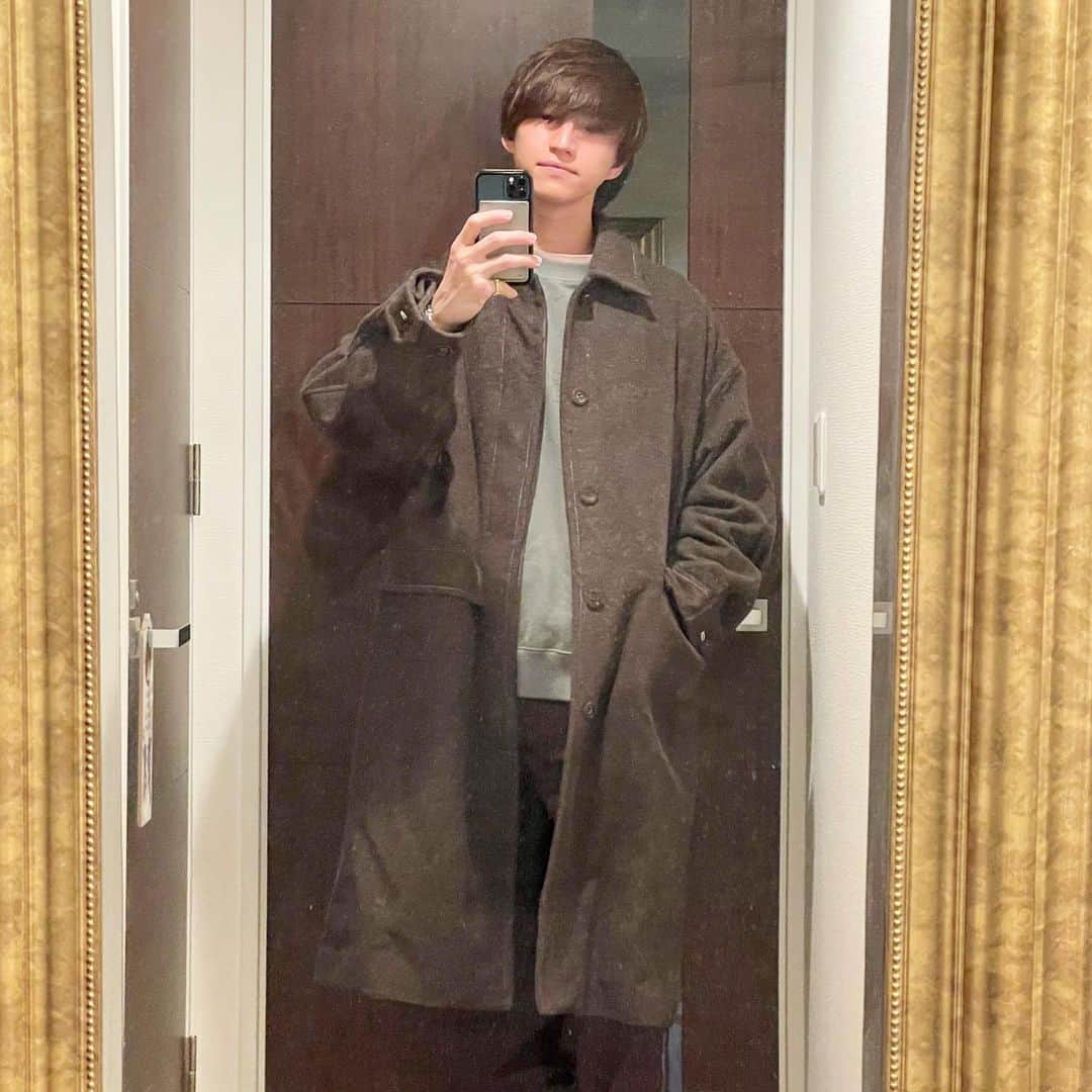 田口淳之介のインスタグラム：「I was waiting🧥  @basicks_official」