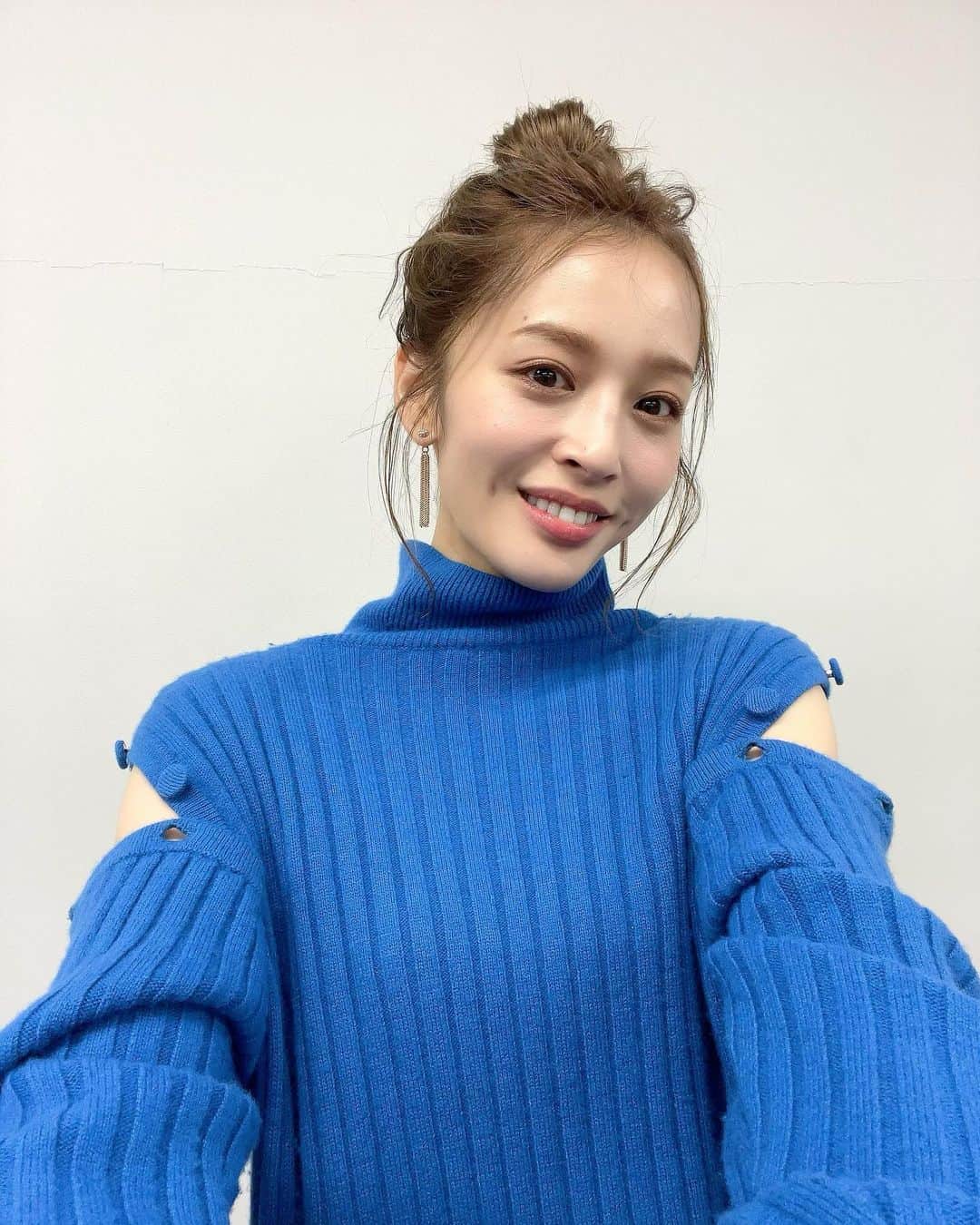 神部美咲のインスタグラム：「🍡💙」