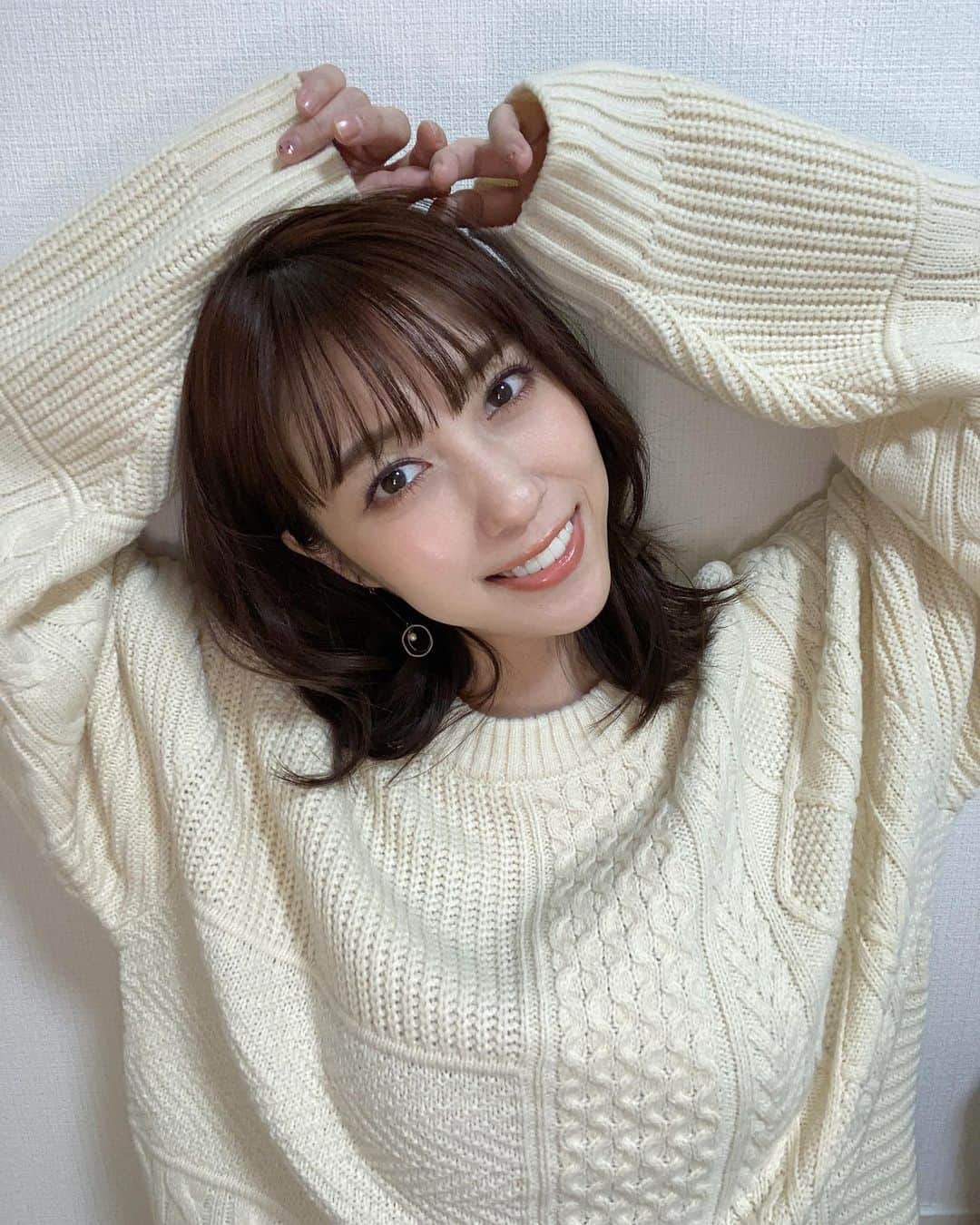 秦瑞穂のインスタグラム：「.  みんな元気ー？？  .  何してるー？？🔥  .  私は誕生日イベントの準備やら撮影準備やら🥰✨  . #秦瑞穂 #follow #me #followme #japanesegirl #asiangirl #japan #tokyo #粉我 #偶像  #フォロー #フォローミー #ポートレート #写真  #被写体 #selfie #birthday #gn」