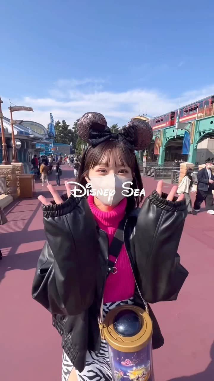 のインスタグラム：「ㅤㅤㅤㅤㅤㅤㅤㅤㅤㅤㅤㅤㅤ ㅤㅤㅤㅤㅤㅤㅤㅤㅤㅤㅤㅤㅤ ㅤㅤㅤㅤㅤㅤㅤㅤㅤㅤㅤㅤㅤ Disney リール🐭🏰💓 ㅤㅤㅤㅤㅤㅤㅤㅤㅤㅤㅤㅤㅤ ㅤㅤㅤㅤㅤㅤㅤㅤㅤㅤㅤㅤㅤ また行きたいな🌟🌟 ㅤㅤㅤㅤㅤㅤㅤㅤㅤㅤㅤㅤㅤ ㅤㅤㅤㅤㅤㅤㅤㅤㅤㅤㅤㅤㅤ ㅤㅤㅤㅤㅤㅤㅤㅤㅤㅤㅤㅤㅤ #東京ディズニーシー #ディズニーシー #ディズニーコーデ #夢の国 #disney #tds  #disneysea #tokyodisneysea #like4likes #l4l #ディズニーカチューシャ #彼女感 #リール #ディズニー動画 #ディズニー」