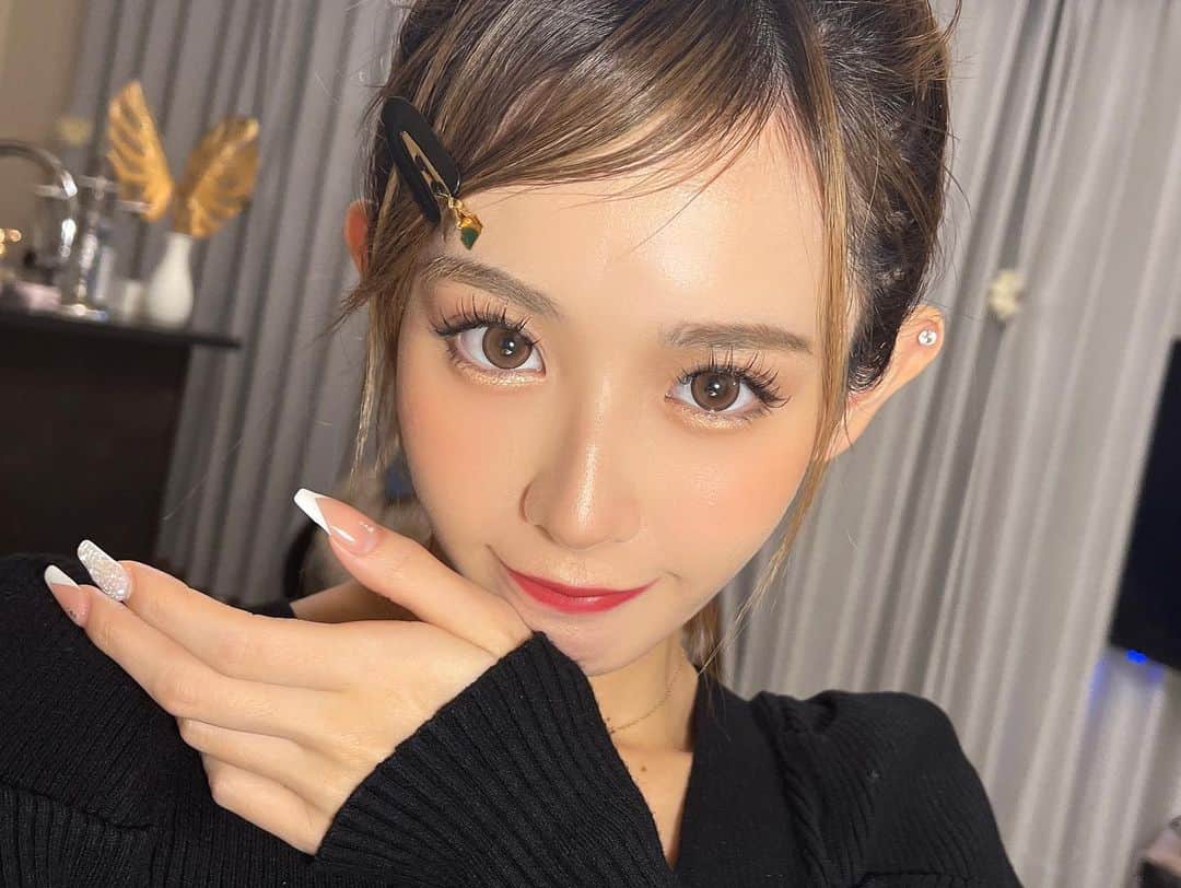 田村月光（ツッキー）のインスタグラム：「マツエクした🫶🏻 @_ayaaa88」