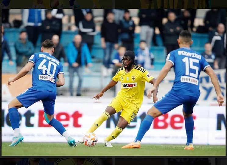 ジェルヴィーニョさんのインスタグラム写真 - (ジェルヴィーニョInstagram)「Great way to end the first part of the season 🤙🏿⚡️  Time to recharge the batteries and come back stronger 🔋  #G27 #Football #Greece #ArisFC」11月14日 23時10分 - gervinhofficial