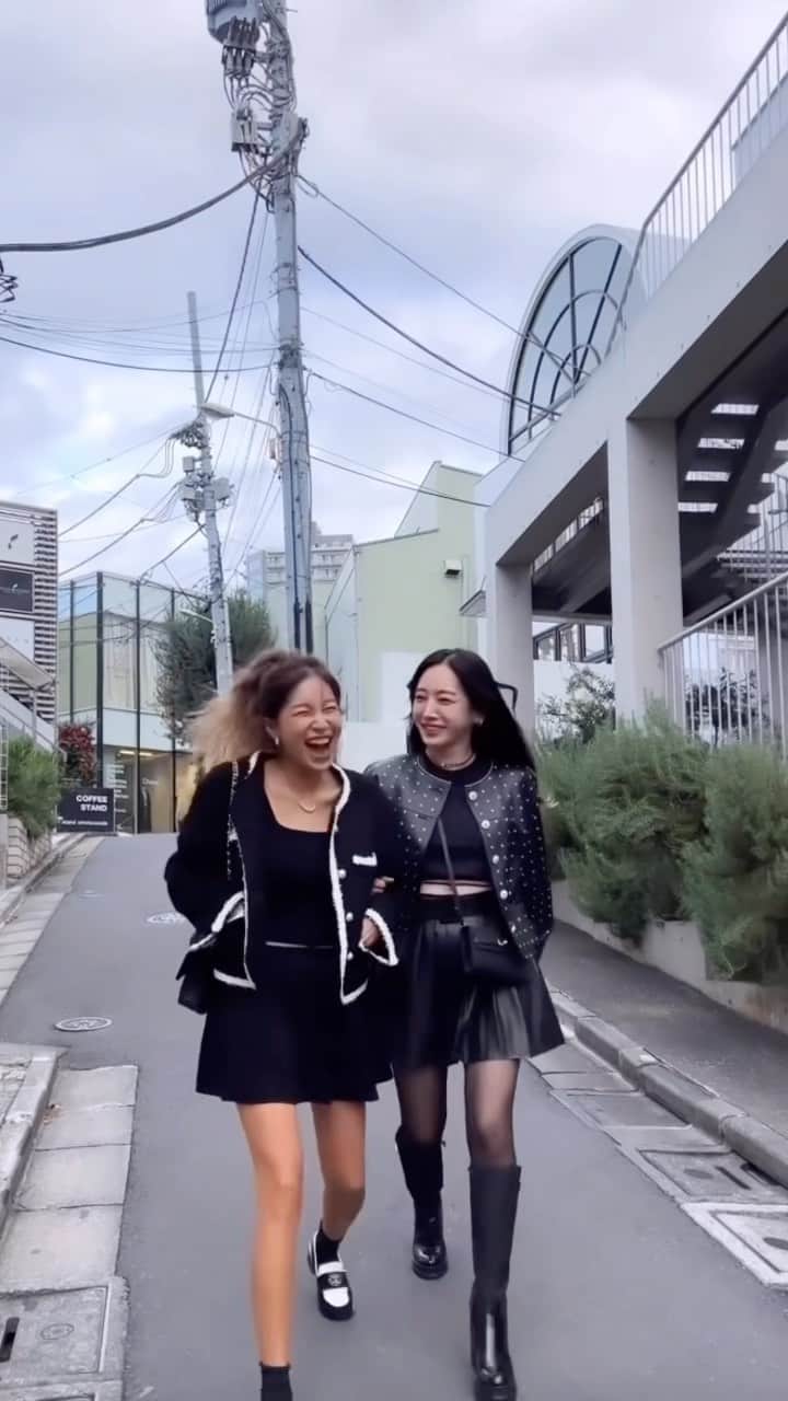 megbabyのインスタグラム：「👭いつも笑顔にしてくれる🥺  한달만에 데이트❤️🫶🏻」