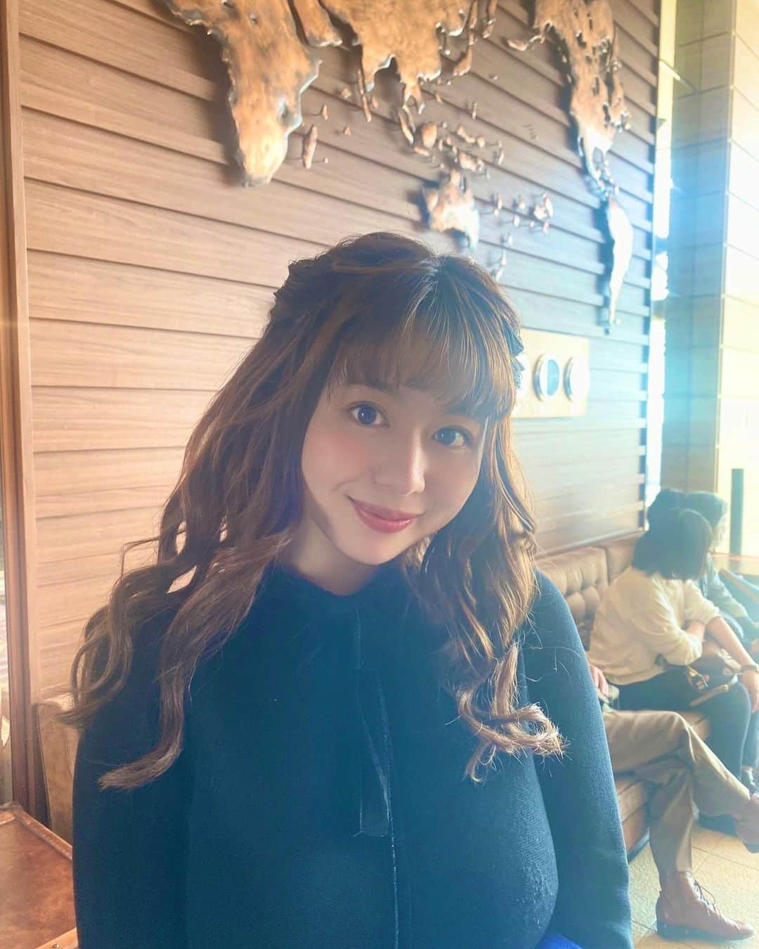 綾瀬りえさんのインスタグラム写真 - (綾瀬りえInstagram)「I wanna travel around the world ✈️ Originally, I was born in China and when I was 5 years old,I moved to  America🇨🇳🇺🇸  Sometimes,I feel I wanna go back there……  世界旅行にいきたい✈️ 元々中国に生まれて、そっから5歳のときにアメリカに移りすんでたからなあ🇨🇳🇺🇸  たまに戻りたくなる、、、、、  #teavel #traveltheworld #trip #tripstagram #aroundtheworld #girlswholift #世界旅行 #旅行 #海外 #海外旅行 #中国 #中国メイク #アメリカ #アメリカ生活 #海外ガール #and #女子旅 #女子旅行」11月15日 12時55分 - ayase1013rie