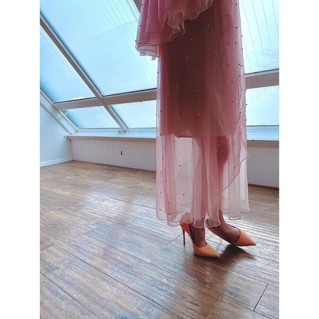 中川翔子さんのインスタグラム写真 - (中川翔子Instagram)「チラチラ…👀  #しょこたん衣装 #オフショット」11月15日 12時59分 - shoko55mmts