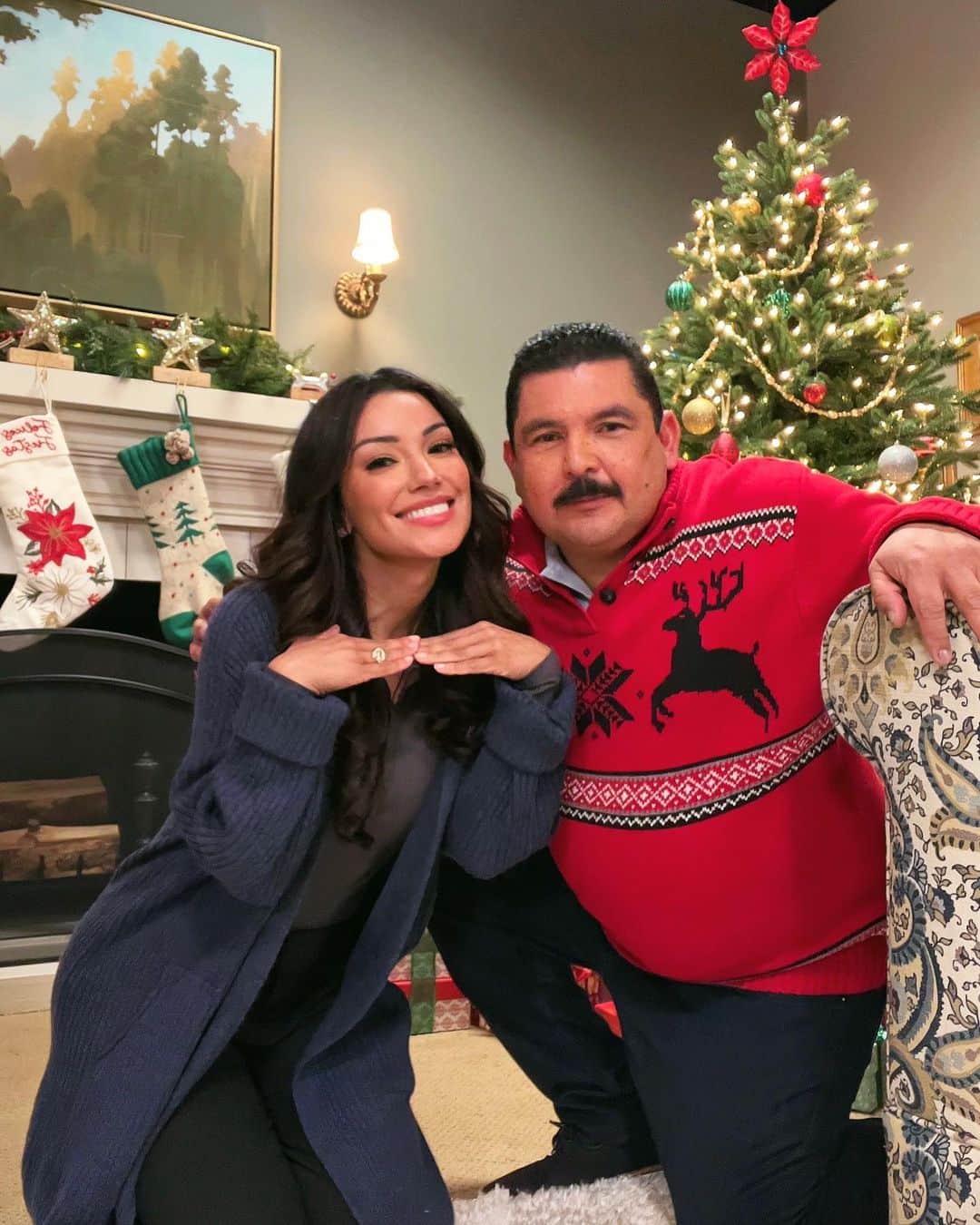 ゼリカ・シルバーのインスタグラム：「Guillermo appreciation post! Never a dull moment with this funny guy! 😂 @iamguillermo is one of the funniest and most humble in the biz—never change G! Mrs. G is back in time for the holidays 🎬🎄#jimmykimmellive」