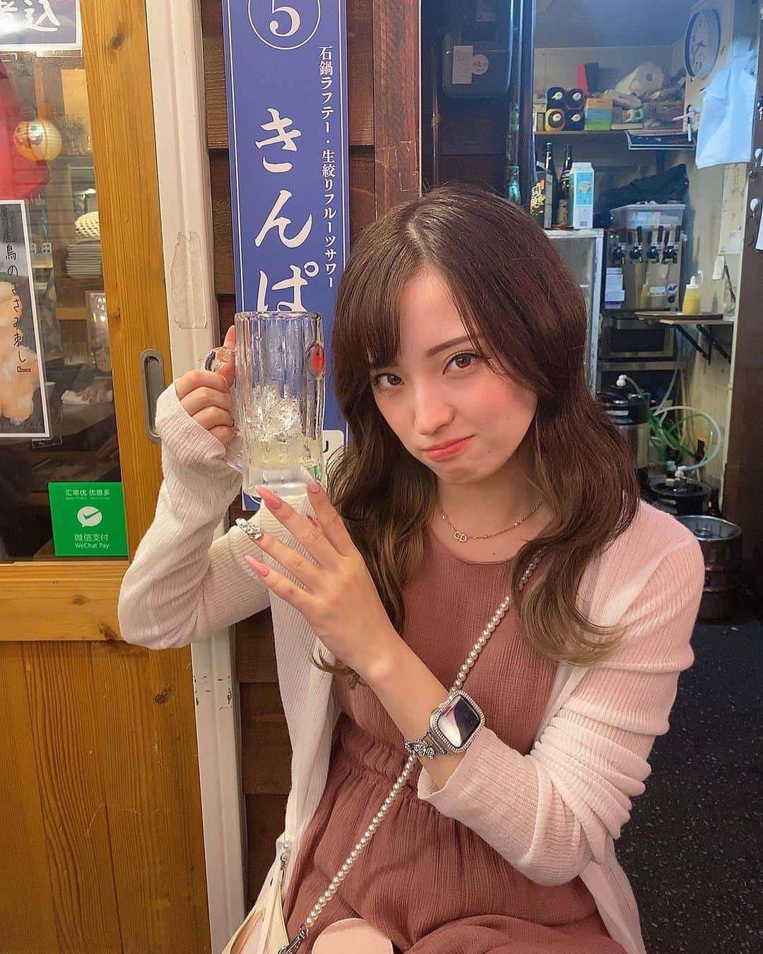 佐藤ゆうきさんのインスタグラム写真 - (佐藤ゆうきInstagram)「さんぴん茶ハイって永遠と飲める飲みやすい🥺  気づいたらベロベロでした🤣  もうない〜って顔ww  #沖縄 #沖縄旅行 #国際通り #国際通り屋台村 #沖縄飲み歩き #ほろ酔い #さんぴん茶 #さんぴん茶ハイ  #美容  #自分磨き  #model #可愛い女の子 #自撮り #フリーモデル #写真好きな人と繋がりたい #フォローミー #followforfollowback #asian #asianbeauty #asiangirls #japaneseidol#ig_japan #igers #picoftheday #photo #model #instagood #followme #instafollow #photooftheday」11月15日 8時11分 - yuuki_sto