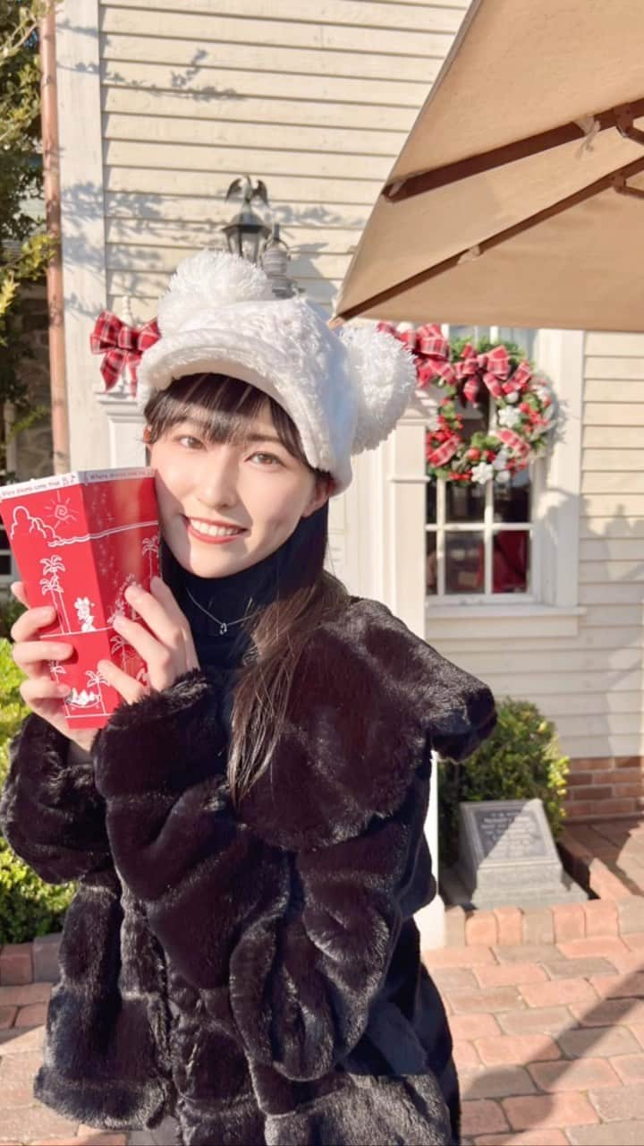 樋口光のインスタグラム：「ミルクチョコレート味のポップコーン 美味しすぎたぁ〜っ♥¨̮🍫🍿 ⁡ いつかディズニーデートするのが夢🤍𓐍𓏸𓈒 ⁡ #ディズニーコーデ #ディズニー #ディズニーシー #ディズニーグルメ #disneysea #tokyodisneysea #tokyodisneyland」