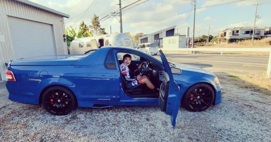 橋本英也のインスタグラム：「Supercharged 6.2L V8 1ナンバーで6MTもあるという最高なオモチャ🏎️ #Holden #ute #Maloo #ホールデン #Aussie #ﾒﾁｬﾎｼｲ #LS3 #LSA #maloor8」