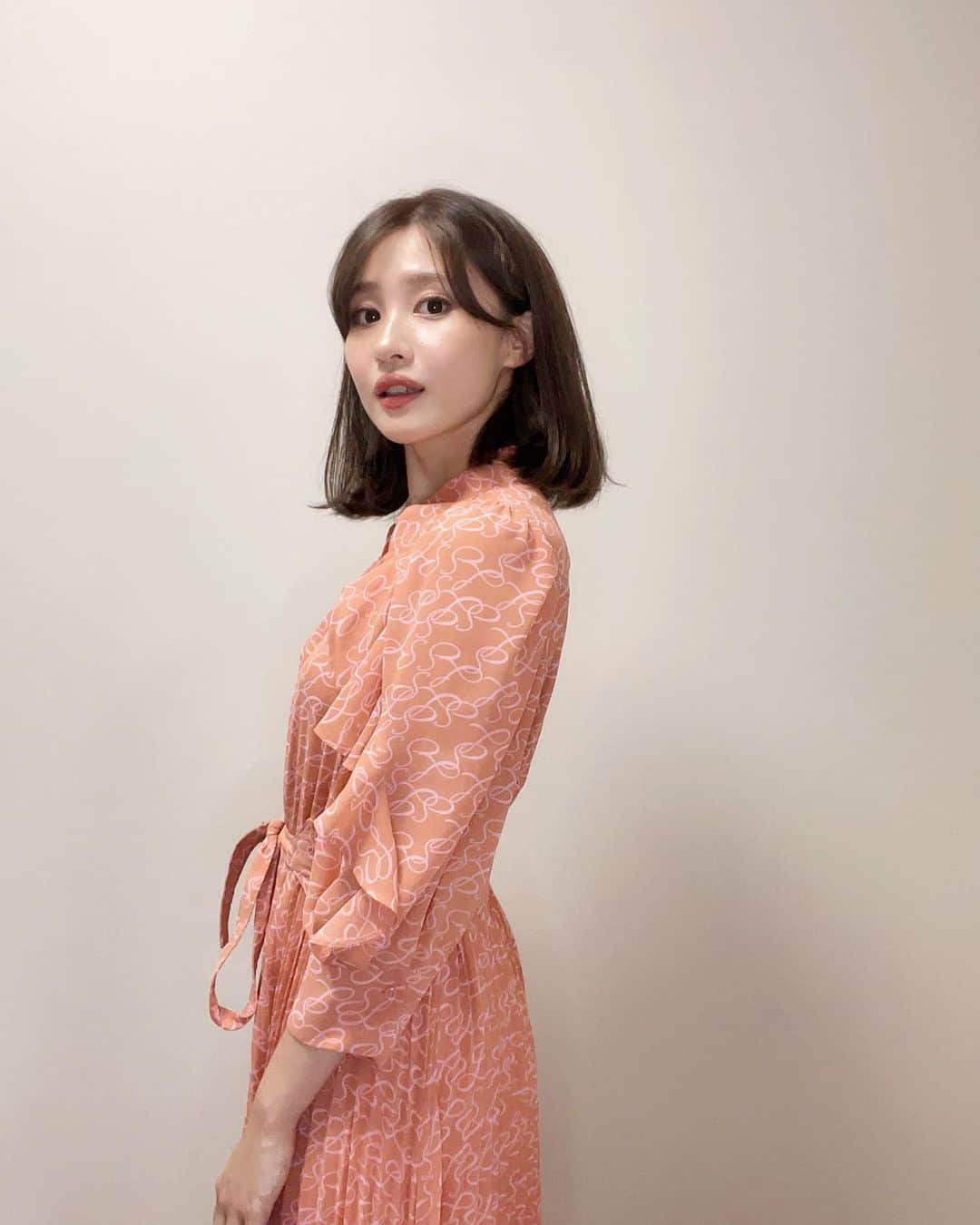 のインスタグラム：「休みだったので美容室へ💇‍♀️💕 そして、tiktokをはじめました。 是非フォローしてください。 #rkb#アナウンサー#美容室#laere#藤崎#福岡#アナウンサー#本田奈也花#tiktok」