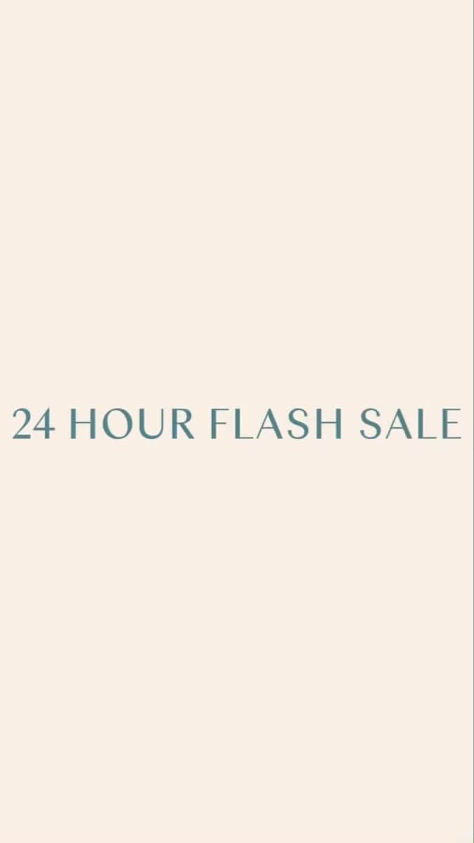 近藤麻理恵のインスタグラム：「For the final day of @konmari.co’s 7 Days of Gifting, we’re gifting you 15% off everything in the Shop! Visit the link in my bio to shop using the code LASTDAY.」