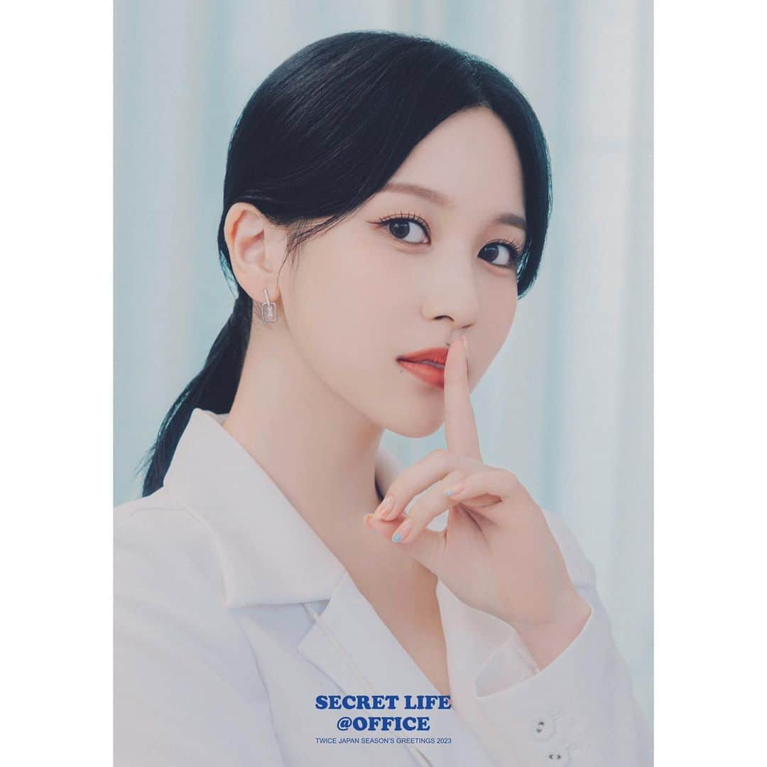 TWICE JAPANさんのインスタグラム写真 - (TWICE JAPANInstagram)「TWICE JAPAN SEASON’S GREETINGS 2023 “SECRET LIFE@OFFICE”  PRE-ORDER 10.15(土) 12:00～11.4(金) 23:59  MINA  詳細はこちら⬇️ https://twicejapan.com/news/detail/1093  #TWICE🤫 #TWICE_SECRET_LIFE@OFFICE」10月22日 12時00分 - jypetwice_japan