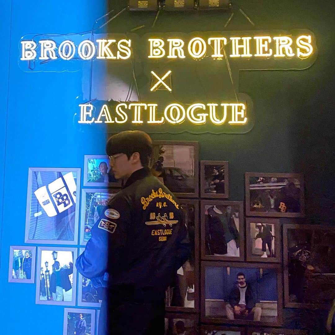 アン・ジェヒョンさんのインスタグラム写真 - (アン・ジェヒョンInstagram)「👏🏻  #AD  브룩스브라더스의 뿌리 깊은 아이덴티티에  이스트로그의 위트를 더한 콜라보레이션. 팝업 스토어 'BB Pub' 🙌🏻  #Brooksbrothers #eastlogue」10月22日 13時41分 - aagbanjh