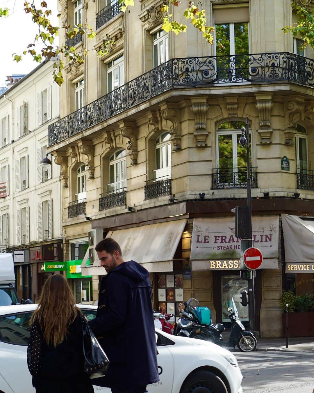MARTONのインスタグラム：「Paris🇫🇷 パリに滞在中も楽しみながら忙しく毎日を過ごしてます🍂  移動で気がつけば毎日3万歩以上歩いてても街の景色が美しいから苦じゃ無く感じる。  感性を磨きながら引き続き準備を楽しみます! 🔜  #paris #ninjap #japaris」