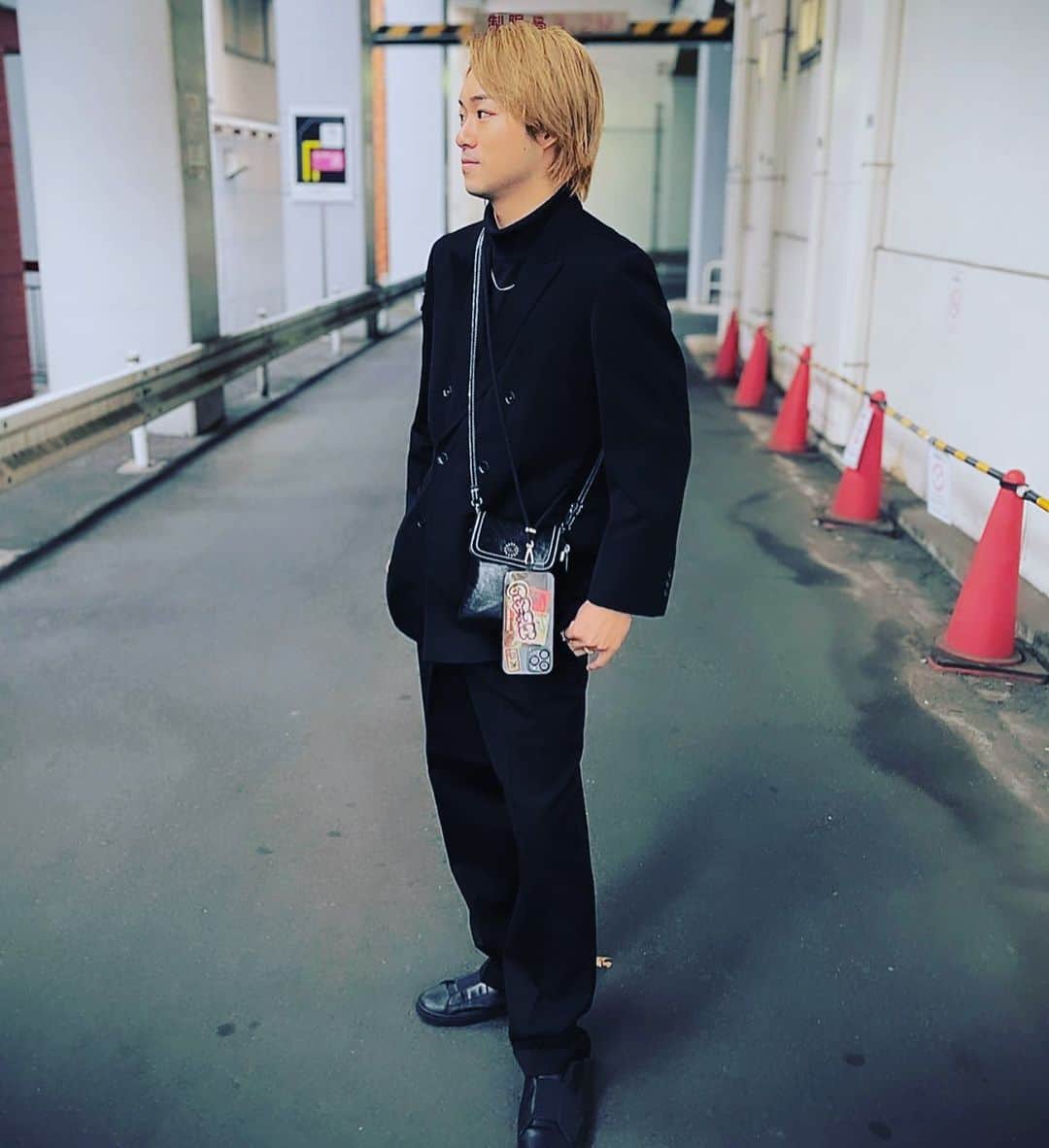 櫻井友朗（岡田桜井）さんのインスタグラム写真 - (櫻井友朗（岡田桜井）Instagram)「SUIT :-)」10月22日 16時42分 - tomorrow0808