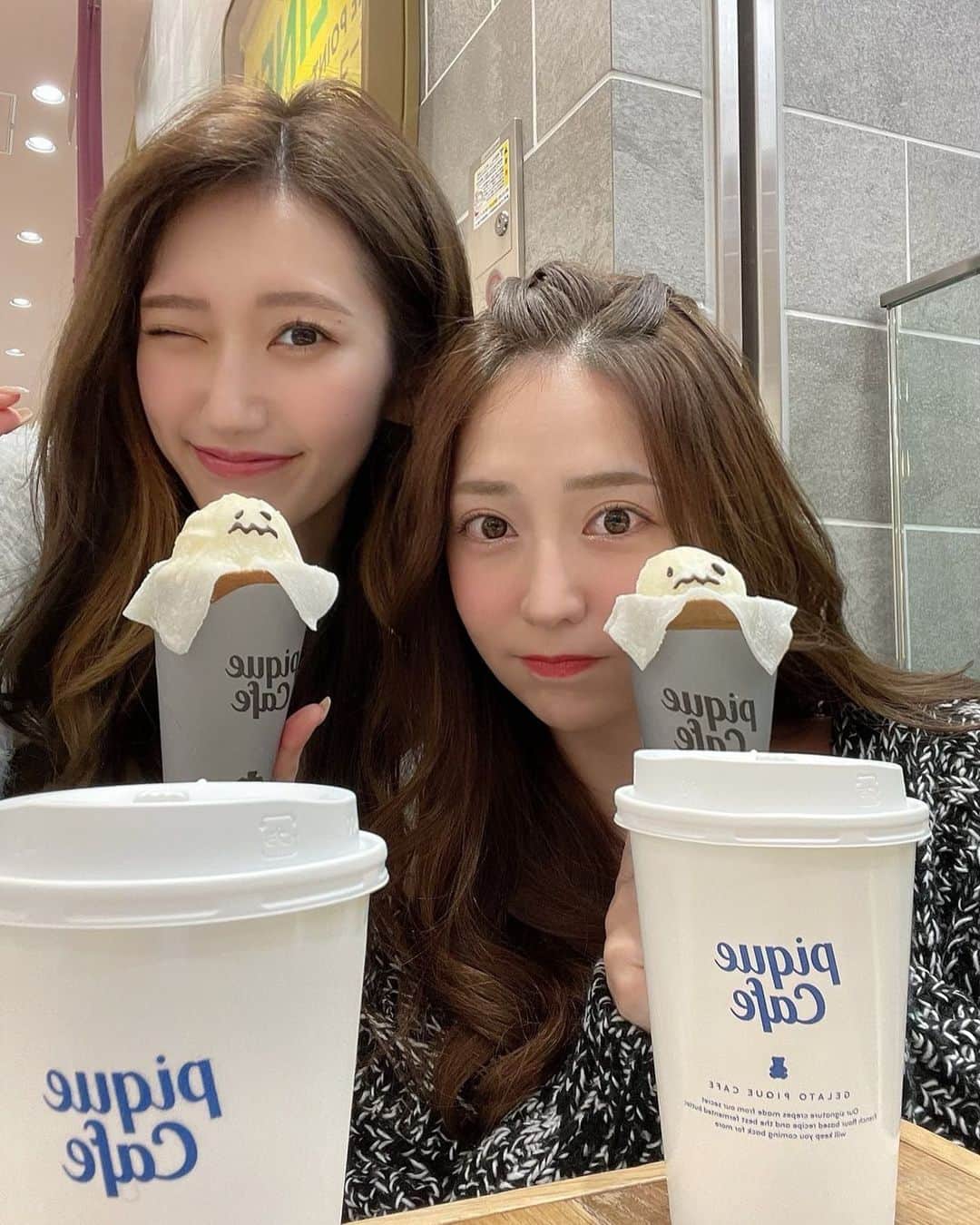 堀尾実咲のインスタグラム：「おばけ姉妹👻👻  #gelatopique #gelatopiquecafe #piquecafe #halloween #halloweendecor #darich  #ジェラートピケ #ジェラートピケカフェ #ジェラピケ #ジェラピケカフェ #ゴーストクレープ #クレープ #ダーリッチ」