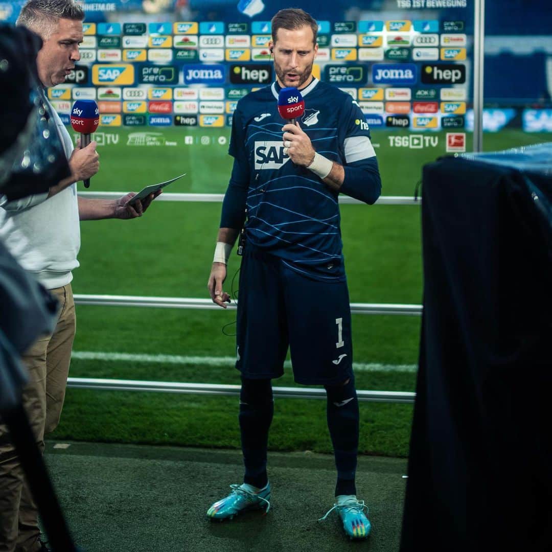 オリヴァー・バウマンさんのインスタグラム (オリヴァー・バウマンolibaumann90)