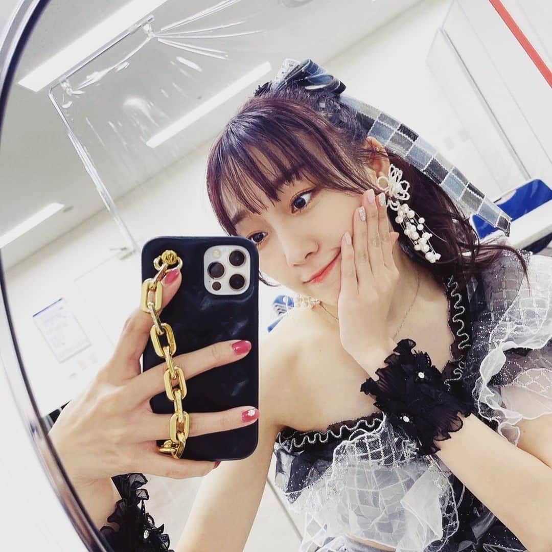 須田亜香里さん応援アカウントのインスタグラム：「今日は昨日と同じく幕張メッセでツーショット会があります。 思い出になるツーショットを沢山の人が撮れるのを願っています😊 テレビ愛知で24:35～ SKE48の未完全TVも放送されます。 ⁡ もし、ツーショット会や未完全TVを見てあかりんに卒業メッセージを送りたくなったら絶賛募集中です！ ⚠️卒業メッセージはヨセッティを使用しています。ログインしなくても簡単に書けます。 QRコードをアプリなどで読み込んでください。 ⁡ #須田亜香里 #あかりん #だーすー #SKE48 #須田亜香里さん卒業によせて  #アイドル #卒業」