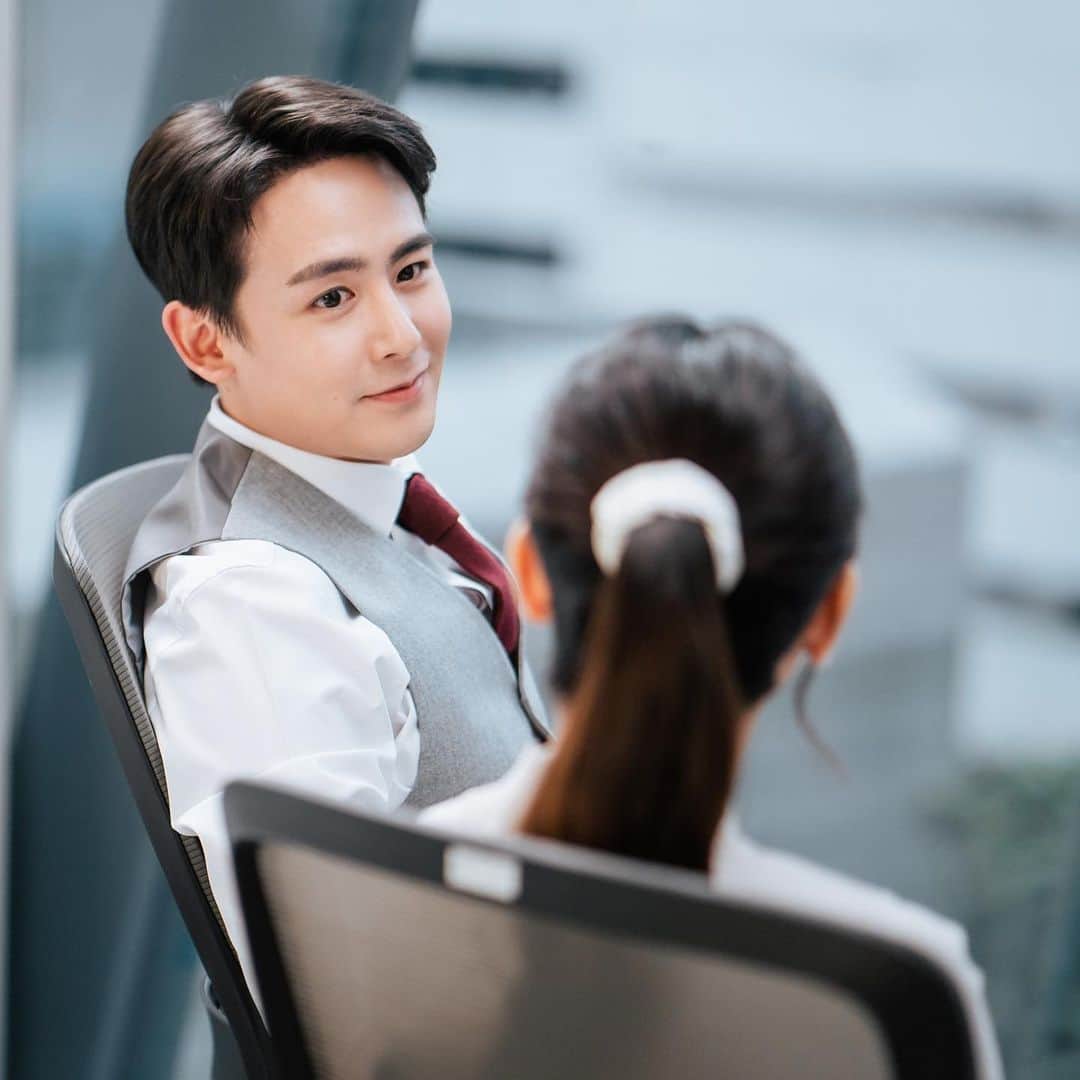 ニックン（2PM）のインスタグラム：「#findingtherainbow only on #VIU」
