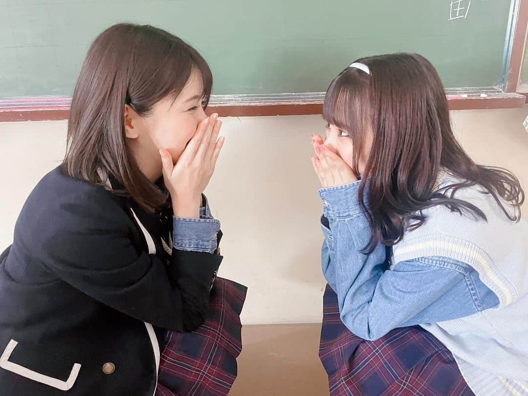 久間田琳加のインスタグラム：「もうすぐ放送の第2話に、 なーたんがゲスト出演してくださいました🤍 本当にときめいた、、、😭🤍 ビンタのシーンの練習していて可愛かった、、 #青春シンデレラ」