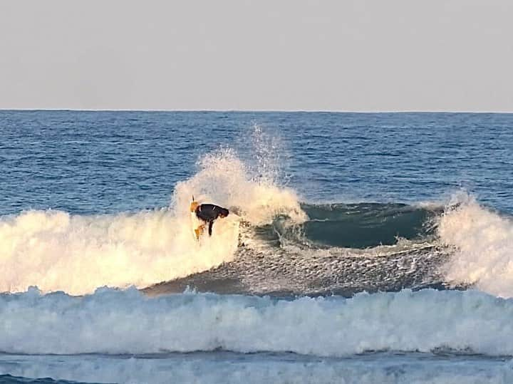 大橋海人のインスタグラム：「Miyazaki with  @kaiojima  @yuji_morii  New board is good🙏thank @cisurfboards   Film @isasuzuk1」