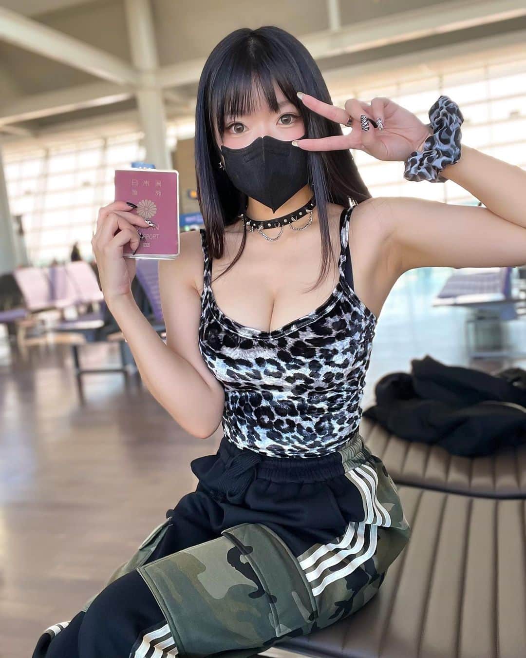 のインスタグラム：「ギャル🐆🖤갸룻」