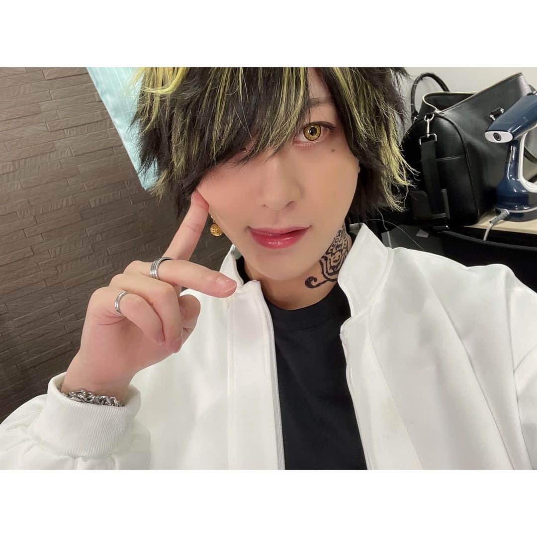 HIROTOのインスタグラム：「東京リベンジャーズ　一虎🎃  #ivvy #hiroto #today #live #selca #photo #jpn #artist #me #l4l #팔로우 #셀카 #instagram #instagood #instasize」