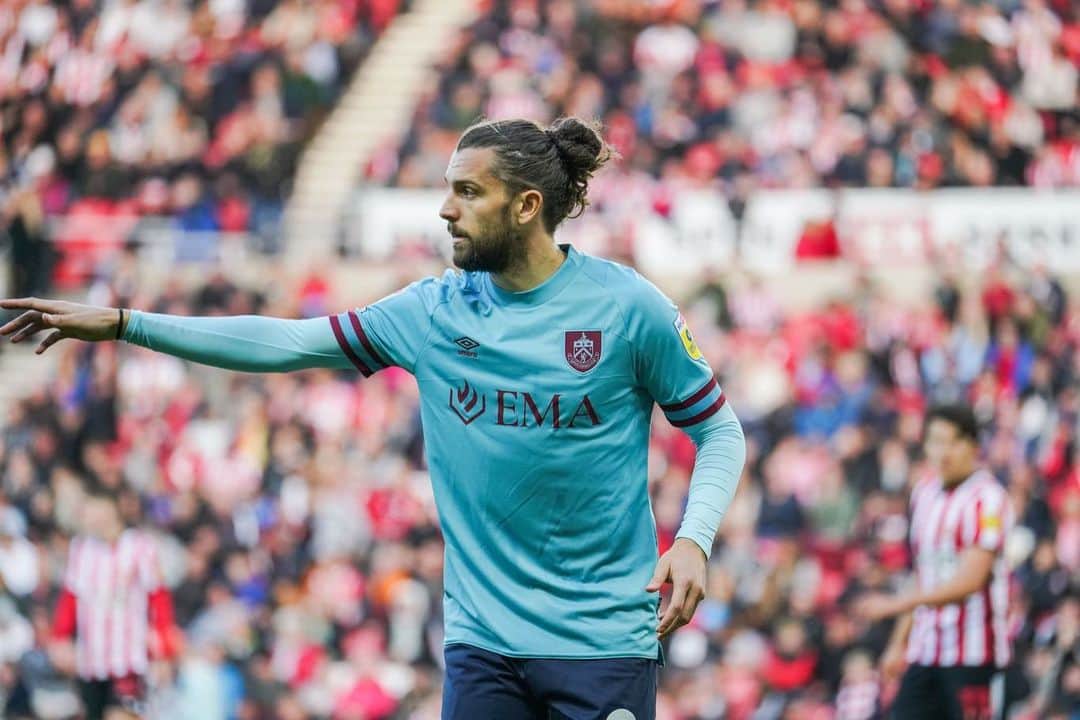 ジェイ・ロドリゲスのインスタグラム：「Great comeback, quick turnaround and we go again Tuesday   #utc」