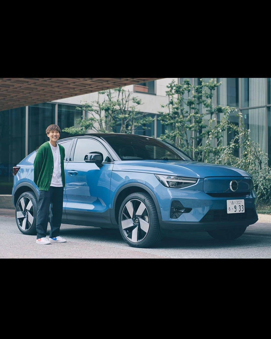 町田瑠唯のインスタグラム：「． 10月20日に発売された SWITCH 11月号のVOLVO C40の連載にて、 インタビューして頂きました‼︎  運転好きな自分にとっては すごく楽しい撮影でした‼︎ 内容も色んな話をしているので、 ぜひ見ていただけると嬉しいです😊  Photograph : @masashi_yamada_0313 #switch_magazine」