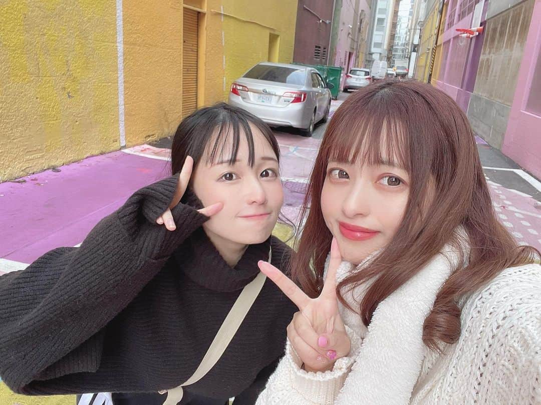 桜もこさんのインスタグラム写真 - (桜もこInstagram)「バンクーバーです！ TWICEさんのMV撮影のところだよ❤️  #バンクーバー #カナダ　#🇨🇦  #インスタグラビア#instalove #follow #グラビア #扎心了 #like #tokyo #ootd #style #photo #sexybody #love #instagravure #맞팔 #tagsforlikes  #东京 #model #Japanesegirl #photooftheday #tbt #igers #instadaily #lookgoodfeelgood」10月23日 17時40分 - mokochan319