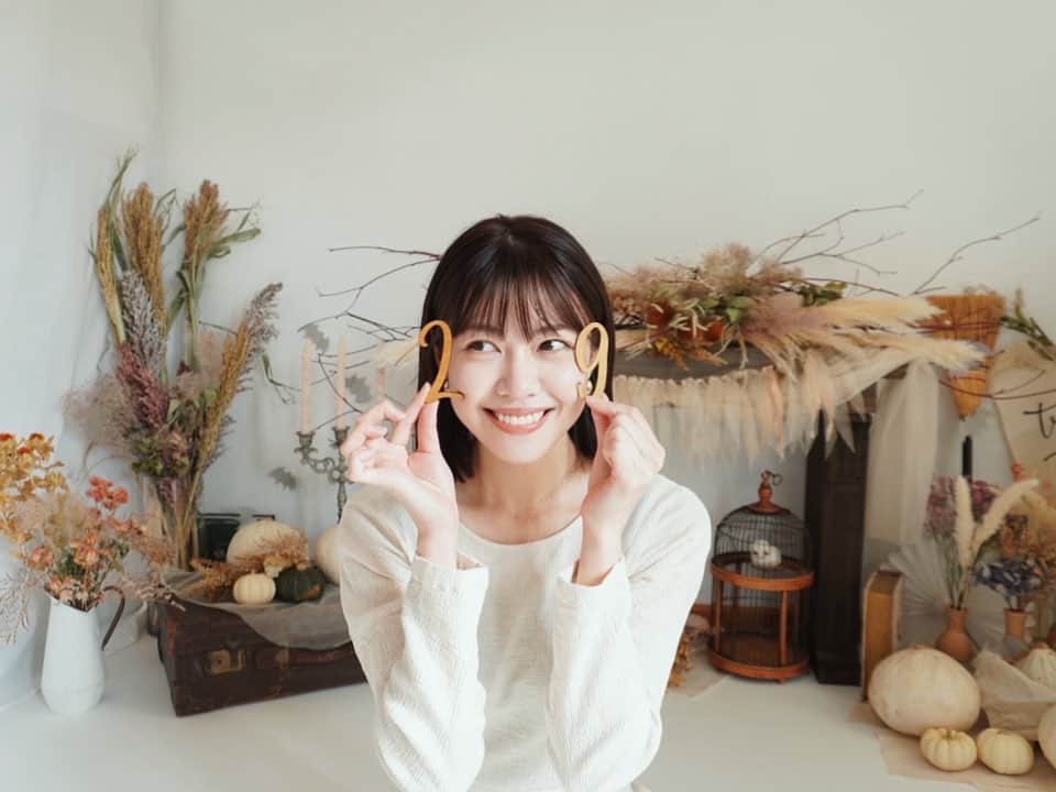 吉田晴香のインスタグラム：「29歳🎂  改めまして、 いつも本当にありがとうございます😊  #感謝の気持ちでいっぱい」