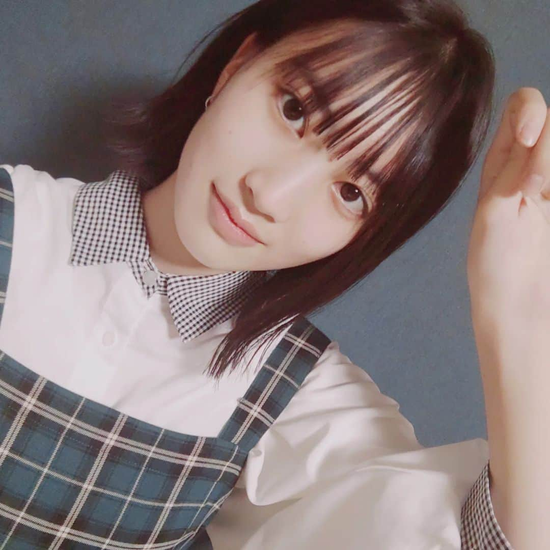 岩脇瑠菜（るなっち）のインスタグラム：「いぇーい髪切った✨ ⁡ボブってます(。-∀-)⁡ ⁡ ⁡ボブヘアーがとても好🫶⁡ ⁡ #髪切った⁡ ⁡ #ボブ⁡ ⁡ #シブサン⁡ ⁡ #プラチナムプロダクション⁡ ⁡ #イメチェン⁡ ⁡ #ボブ好き⁡ ⁡ #さよならロング」