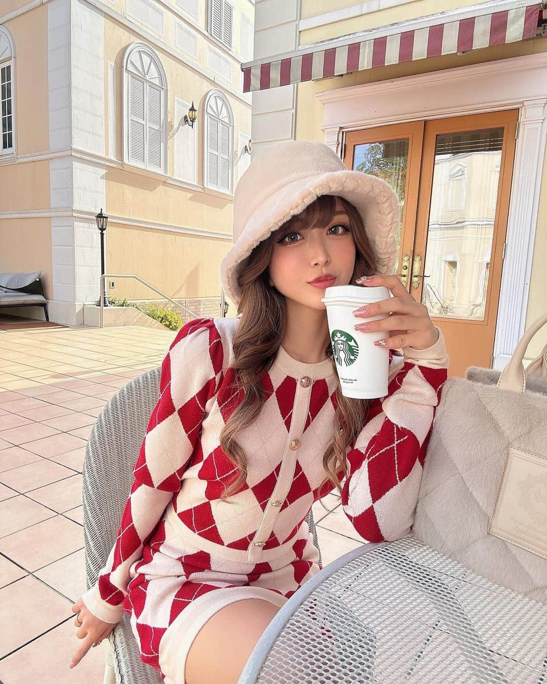 大木美里亜（みりちゃむ）さんのインスタグラム写真 - (大木美里亜（みりちゃむ）Instagram)「コーヒーとか紅茶飲めないのでスタバは、いつもココアかフラペチーノでしっ☕️🍃」10月23日 18時58分 - mirichamu_0710