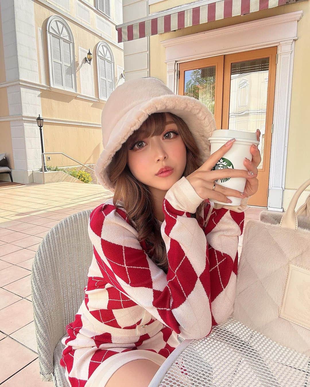 大木美里亜（みりちゃむ）さんのインスタグラム写真 - (大木美里亜（みりちゃむ）Instagram)「コーヒーとか紅茶飲めないのでスタバは、いつもココアかフラペチーノでしっ☕️🍃」10月23日 18時58分 - mirichamu_0710