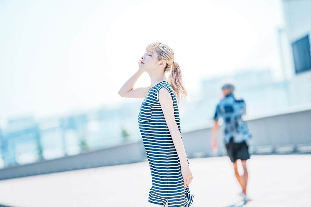 志村美希のインスタグラム：「⁡ 夏の写真🍧 ⁡ 風がとってもつよつよだった🌬 🎐」