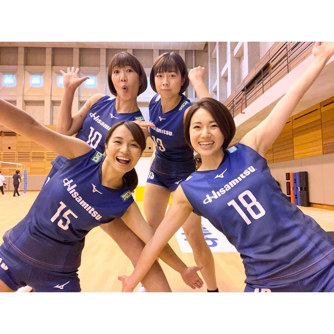 大竹里歩さんのインスタグラム写真 - (大竹里歩Instagram)「💙 Ｖリーグ開幕まであと６日✨ 今シーズンもいよいよ始まります!!  たくさんの想いを力に込めて 心をひとつに長いシーズンを 戦い抜きたいと思いますっ🔥  みなさん、準備はいいですか🫶？  ぜひ会場でも…👏👏 または画面越しでも… 熱いご声援よろしくお願いします🤍🧡  #久光スプリングス #Vリーグ」10月23日 19時30分 - riho_take0827