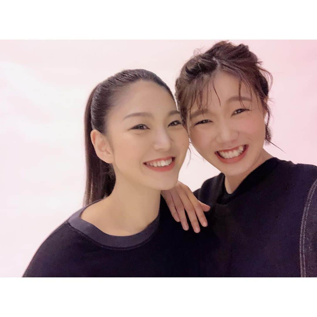 大竹里歩さんのインスタグラム写真 - (大竹里歩Instagram)「💙 Ｖリーグ開幕まであと６日✨ 今シーズンもいよいよ始まります!!  たくさんの想いを力に込めて 心をひとつに長いシーズンを 戦い抜きたいと思いますっ🔥  みなさん、準備はいいですか🫶？  ぜひ会場でも…👏👏 または画面越しでも… 熱いご声援よろしくお願いします🤍🧡  #久光スプリングス #Vリーグ」10月23日 19時30分 - riho_take0827