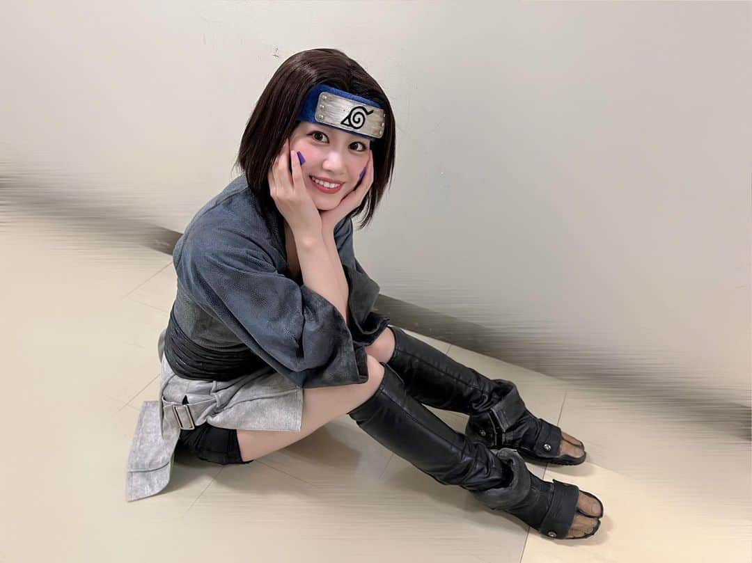 伊藤優衣さんのインスタグラム写真 - (伊藤優衣Instagram)「⁡ 舞台「NARUTO」 ⁡ 今回初めて兼ね役をやらせていただき、 合計5役挑戦しました🍥🍃 ⁡ 出番順でいうと 1 サクラちゃん 2 九尾の尻尾 3 忍連合軍 4 リンちゃん ⁡ リンちゃんは前回からやりたい、 と現場で口に出して言っていたら実現🙏🏻🙏🏻🍓 ⁡ 3の忍連合軍ではマダラにボッコボコに。😀 あのような大勢での殺陣が初めてだったので 楽しさと難しさを感じました…🥷🥷🥷  #naruto #ナルト #ライブスペクタクルnaruto #ライブスペクタクルnaruto忍界大戦開戦 #ナルステ #舞台naruto #のはらリン」10月23日 21時07分 - ito_yui0426